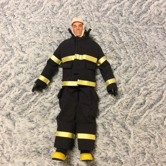 GI Joe Firefighter - Picture 14 of 16